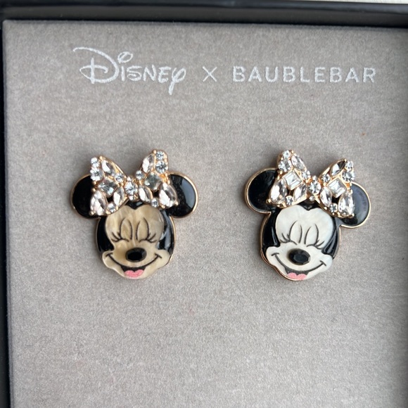 DISNEY X BAUBLEBAR MINNIE MOUSE EARRINGS WITH CLEAR CRYSTAL BOW - Picture 5 of 5